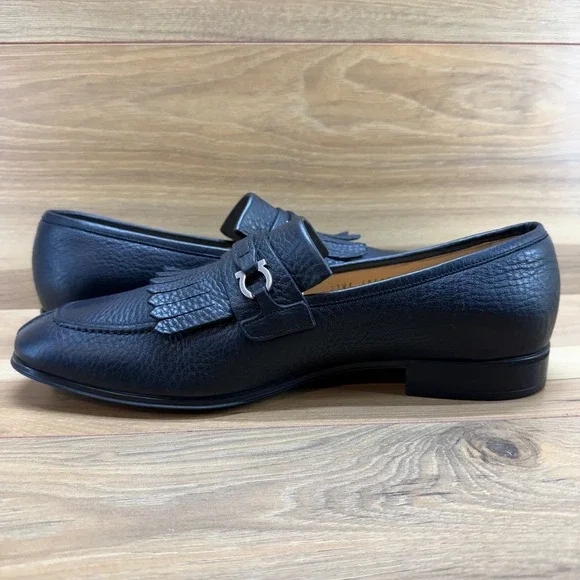 Salvatore Ferragamo Gancini Bit Kiltie Loafer 9.5 EE Black Split Toe Pebble